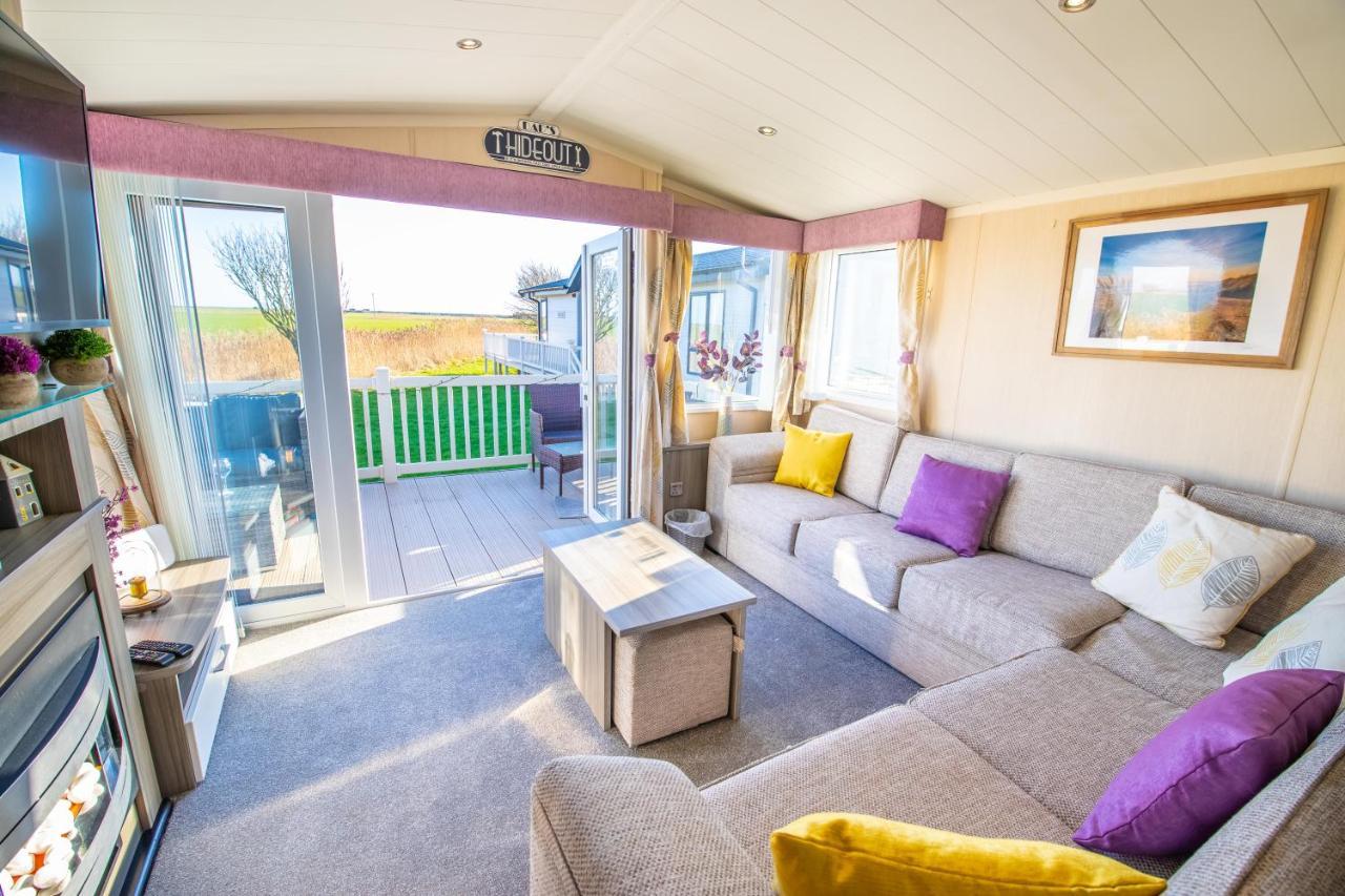 Sea 'N' Stars Platinum Plus Holiday Home With Views, Free Wifi And Netflix Camber Exterior photo